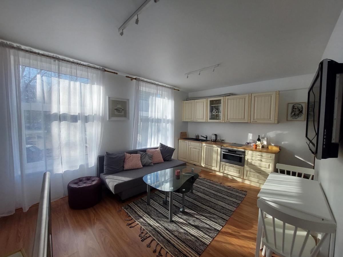 Kesklinna Peatuspaik Tallinn Exteriér fotografie