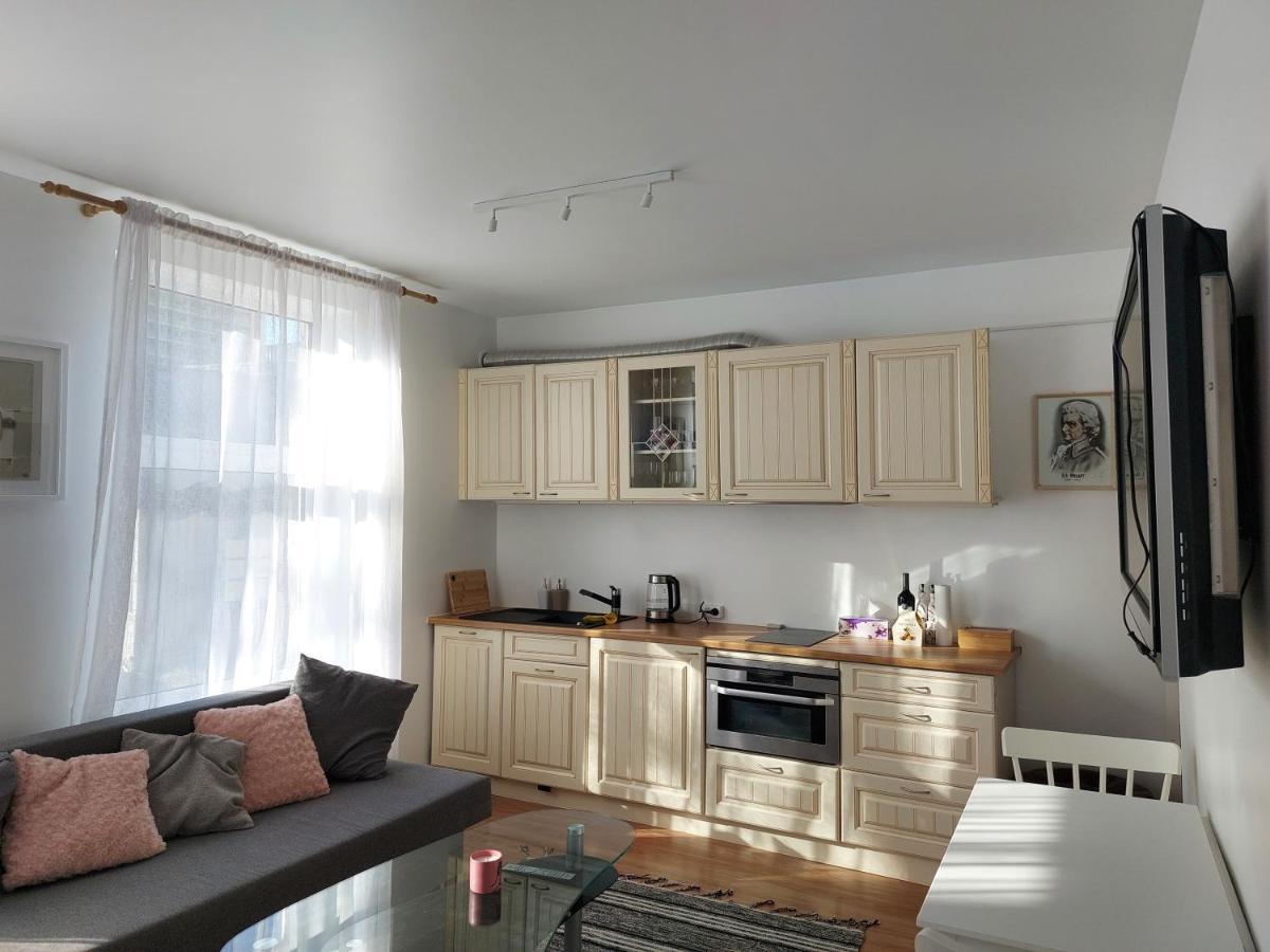 Kesklinna Peatuspaik Tallinn Exteriér fotografie